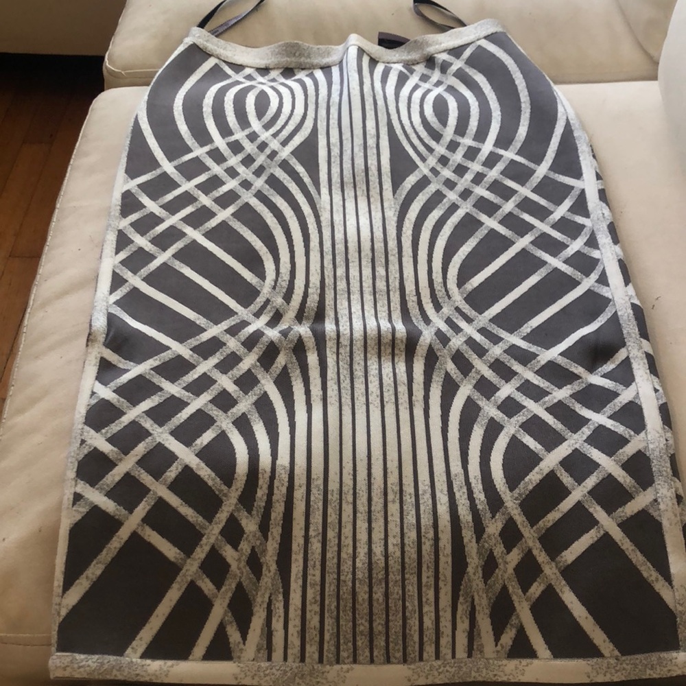 HERVE LEDGER a pencil skirt NEW
